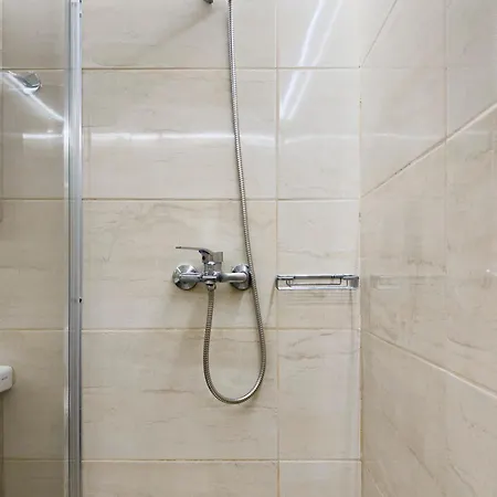 Mihail Voda Spacious 107sqm In Apartment