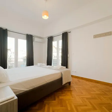 Mihail Voda Spacious 107sqm In Athens