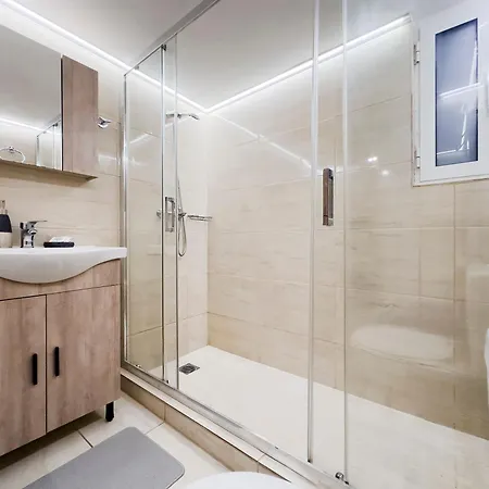 Apartment Mihail Voda Spacious 107sqm In *